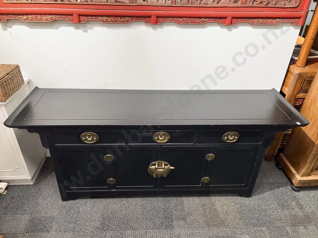Chinese Black Lacquered Sideboard Image 1++