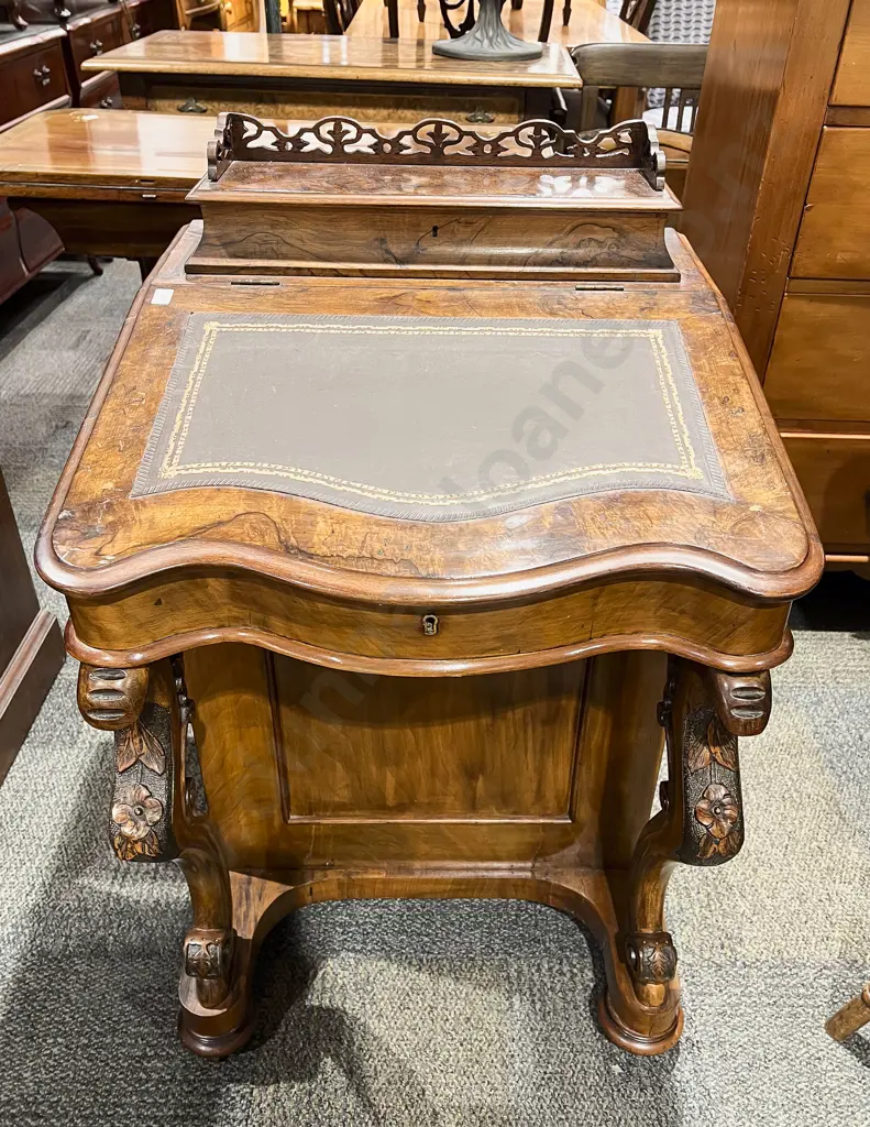 Fine Quality Victorian Burr Walnut Davenport Image 1++