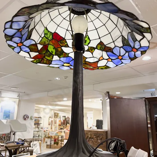 Tiffany Style Table Lamp & Shade