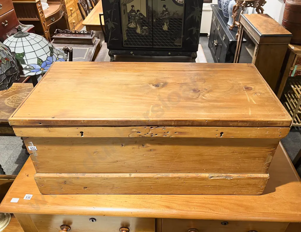 Kauri Blanket Chest Image 1++