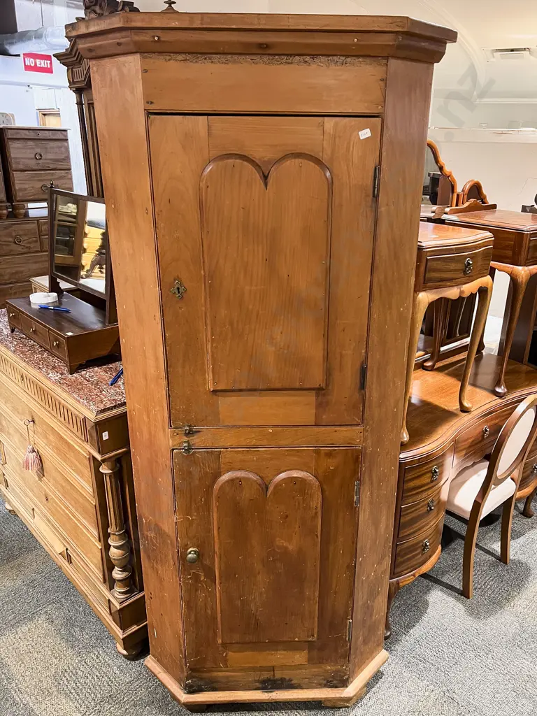 19th Century NZ Colonial Kauri Two Door Corner Cupboard Image 1++