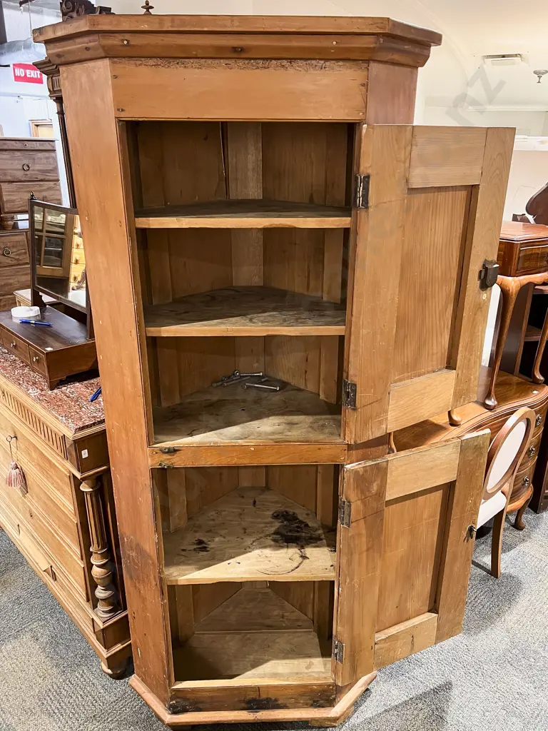 19th Century NZ Colonial Kauri Two Door Corner Cupboard Image 1++