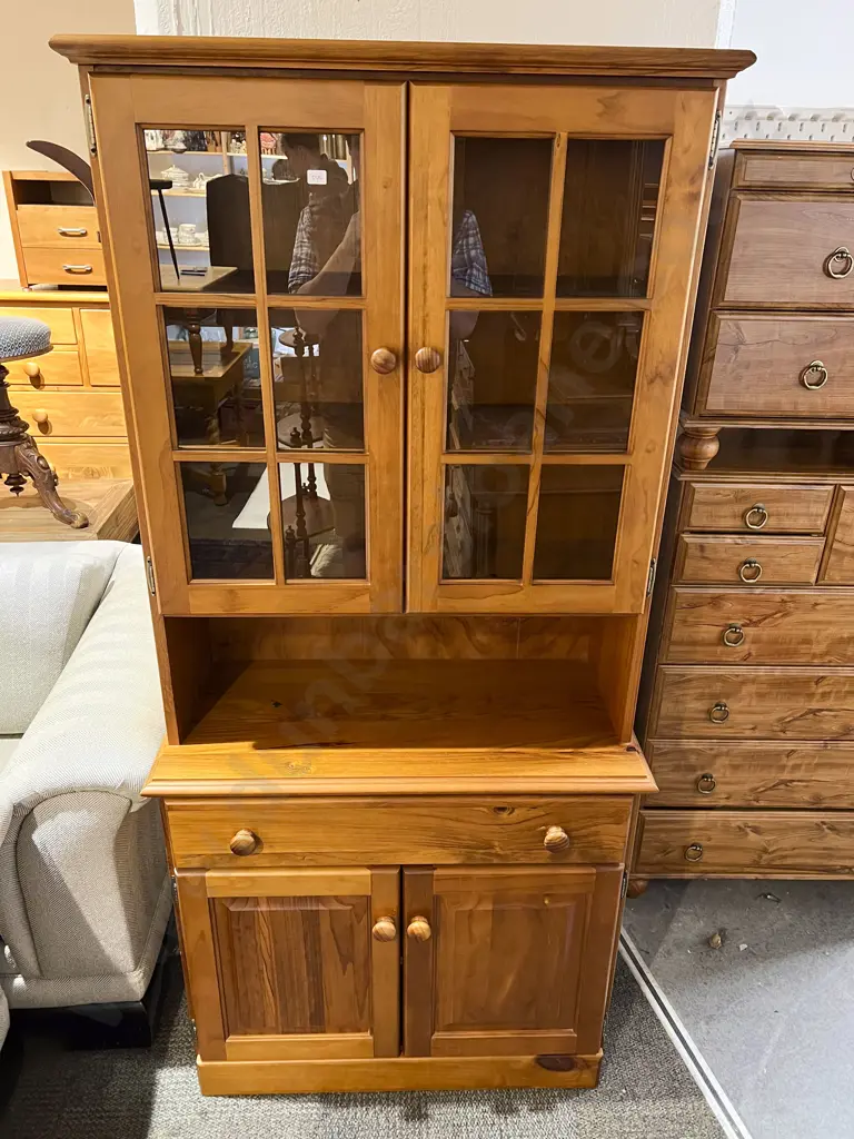 Rimu Two Stage Kitchen Dresser Image 1++