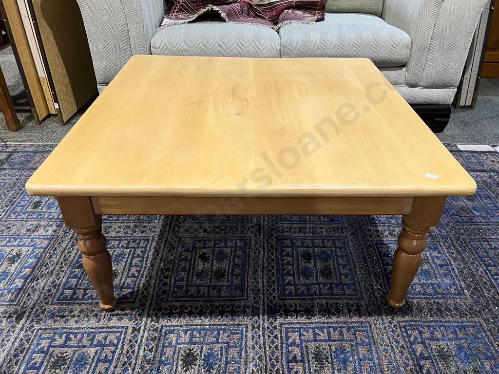 Modern Square Coffee Table Image 1++