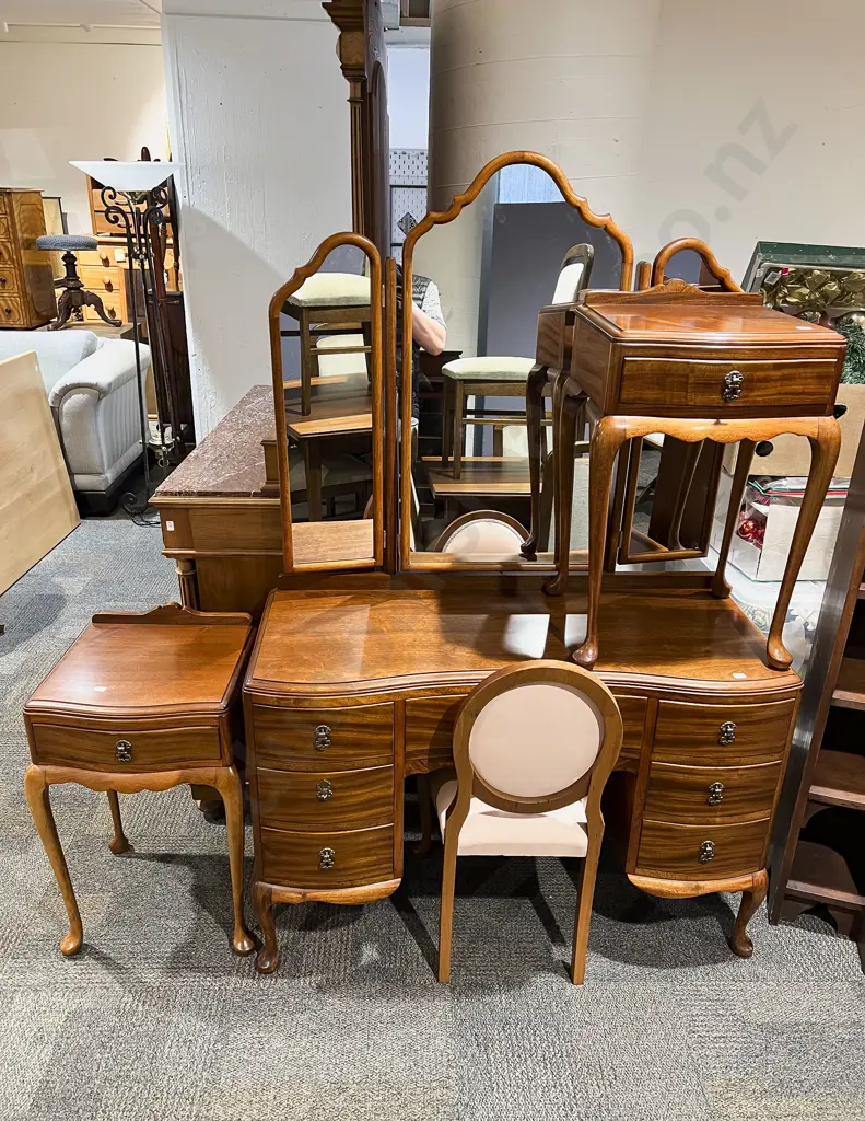 Mahogany 4 Piece Bedroom Suite Image 1++