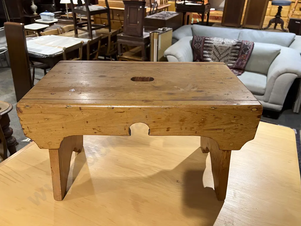 Colonial Kauri Stool Image 1++