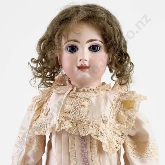 French Jumeau Marked Depose Tete Jumeau Bte SGDG 8 Bisque Bébé