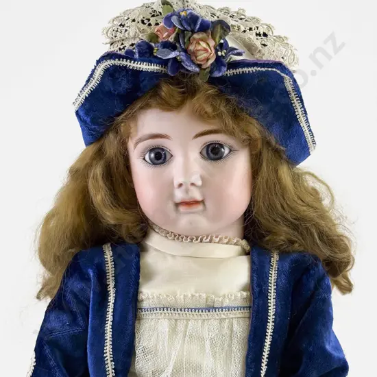 J Steiner GTE SGDG Paris F1 RE A 15 Bisque Doll