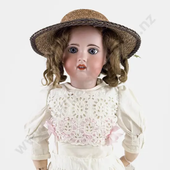 SFBJ Paris 9 Jumeau Bébé Mould Bisque Doll