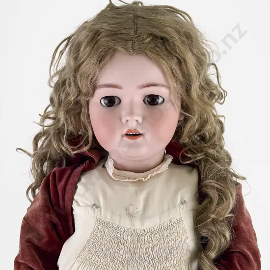 Child Size Germany Heinrick Handwerck Simon & Halbig 7 1/2 Bisque Doll