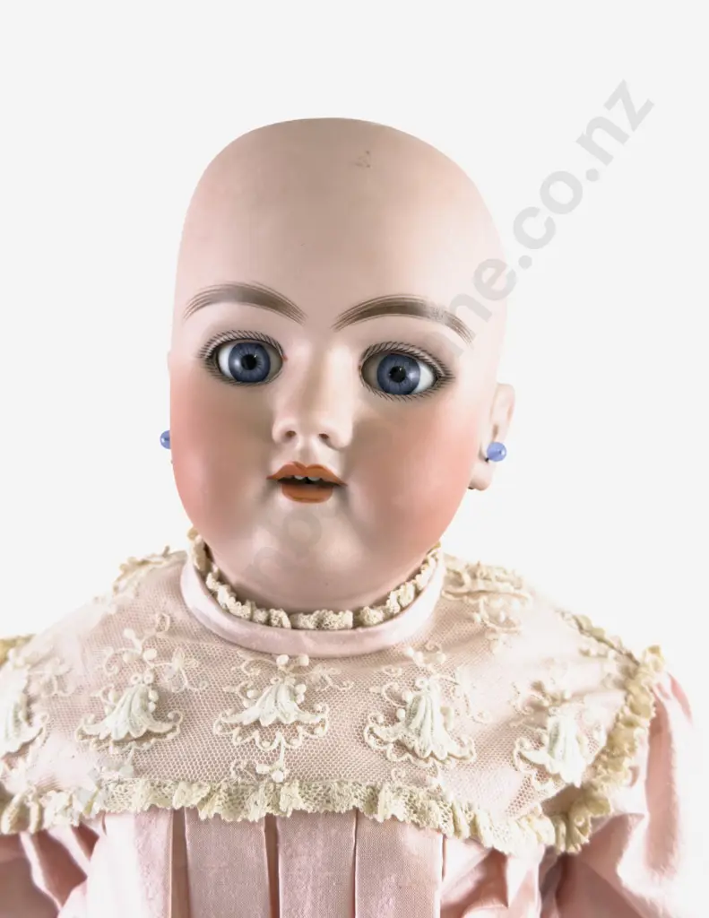 Heinrich Handwerck 109 - 133/4 Bisque Doll Image 1++