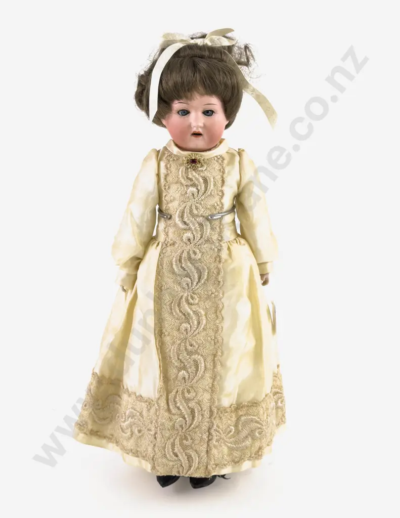 Ernst Heubach Germany 275.11/0 Bisque Shoulder Plate Doll Image 1++