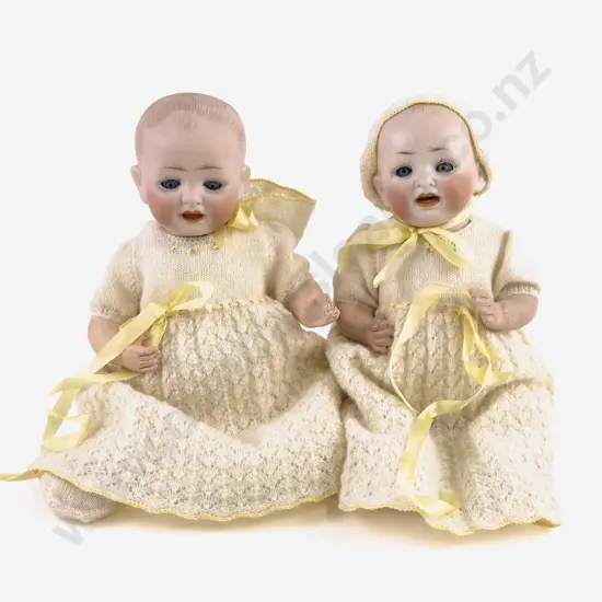 Hertel Schwab & Co 2/0 151 and 142  Twin Baby Dolls