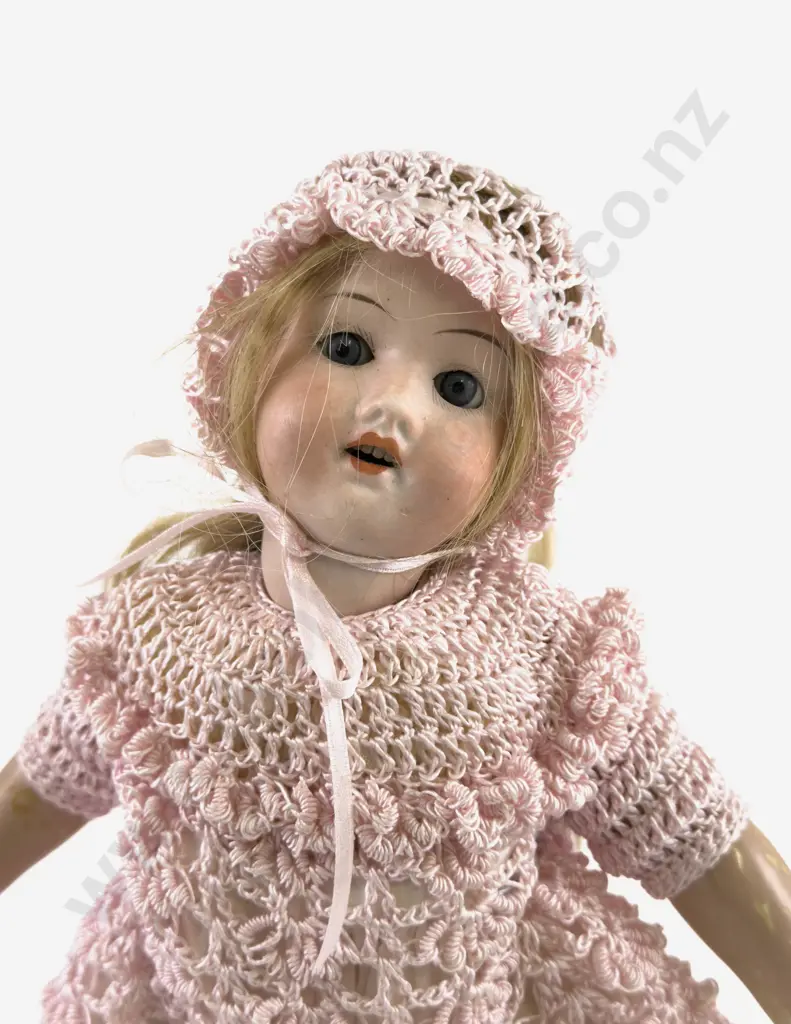 Small Made in Germany Herm Steiner 6/0 Germany Bisque Doll Image 1++