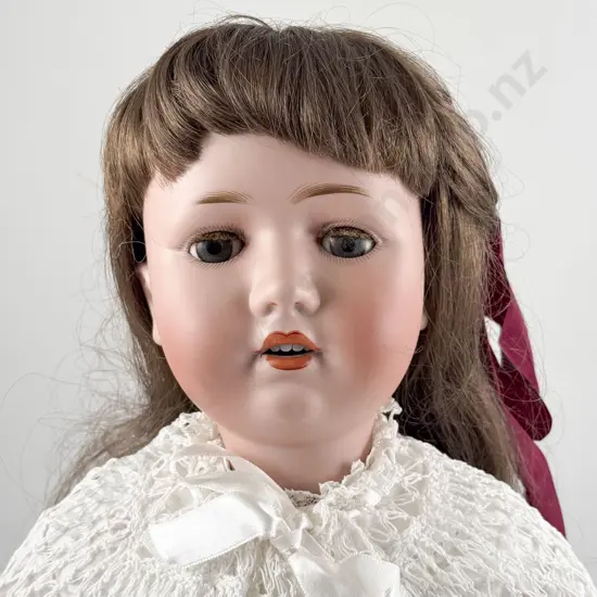 MOA 200 Welsch Made in Germany 11 Bisque Doll