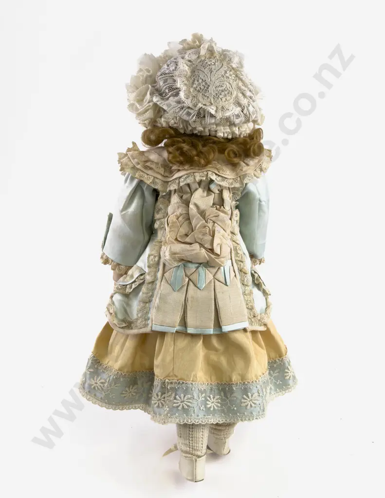Gebrüder Kühnlenz G K 32 - 23 Bisque Doll Image 1++