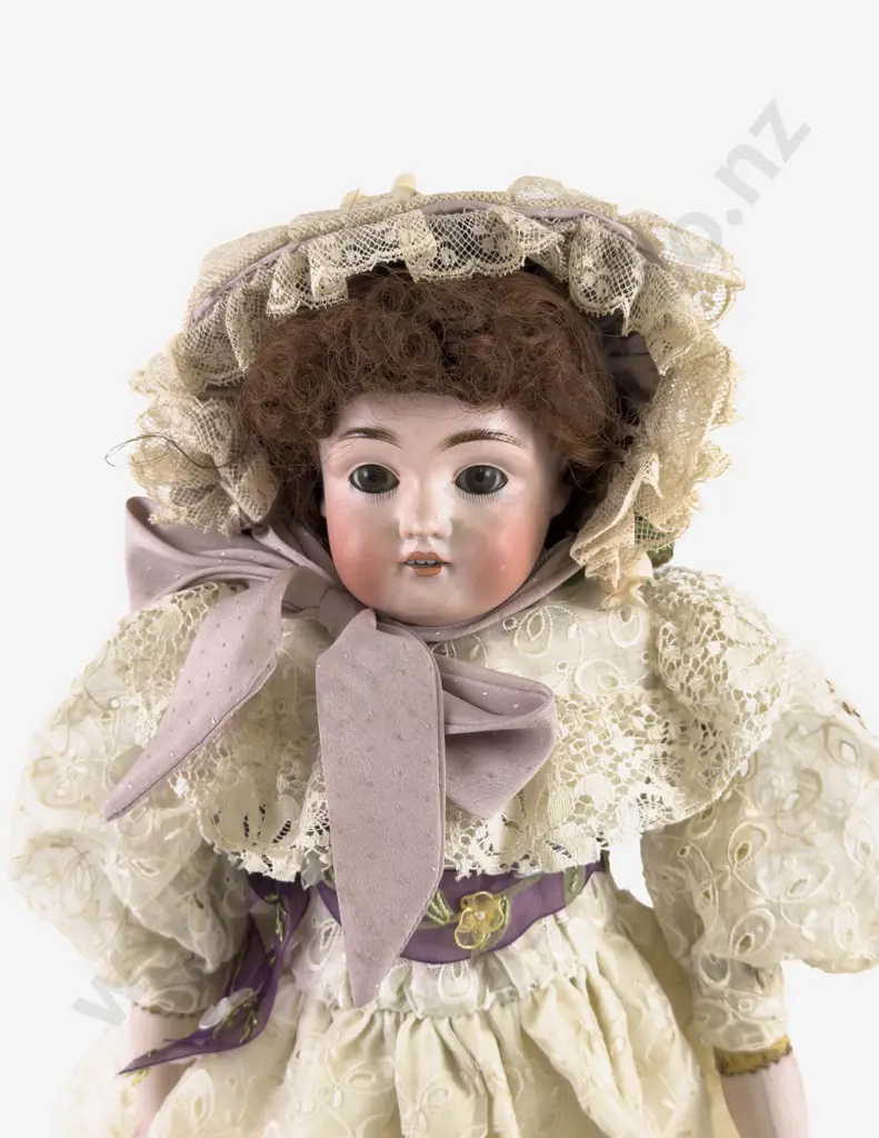 Kestner 1.154.Dep Bisque Shoulder Plate Doll Image 1++
