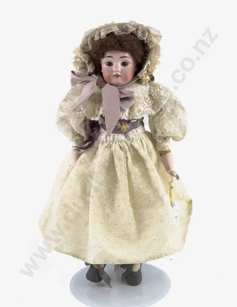 Kestner 1.154.Dep Bisque Shoulder Plate Doll Image 1++