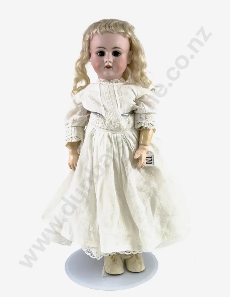 00 11 Handwerck Germany 2 1/2 Bisque Doll Image 1++
