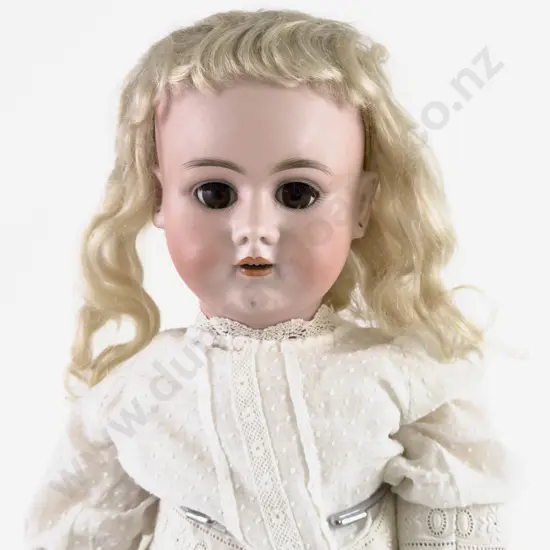00 11 Handwerck Germany 2 1/2 Bisque Doll