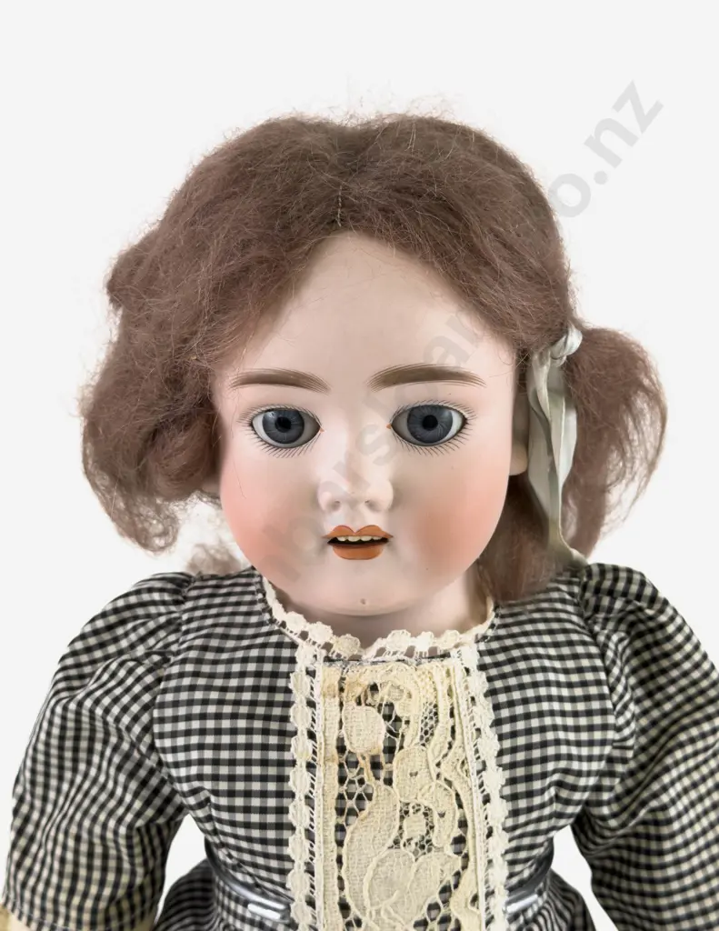 Kley & Hahn K H 1600 3 Bisque Shoulder Plate Doll Image 1++