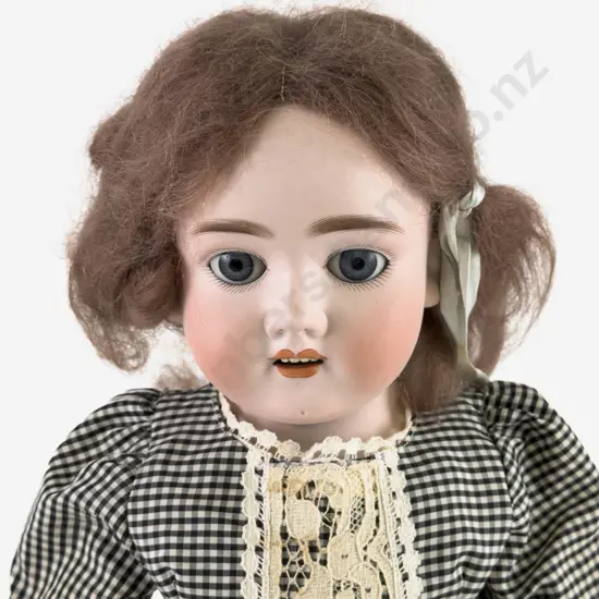 Kley & Hahn K H 1600 3 Bisque Shoulder Plate Doll