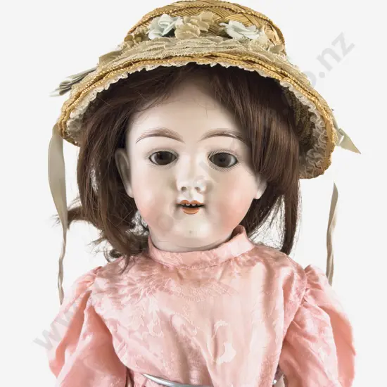 283/28 5 Max Handwerck Germany 2 1/4 Bisque Doll