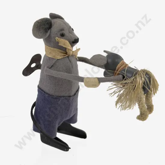 Schuco Dancing Mouse with Little Mouse