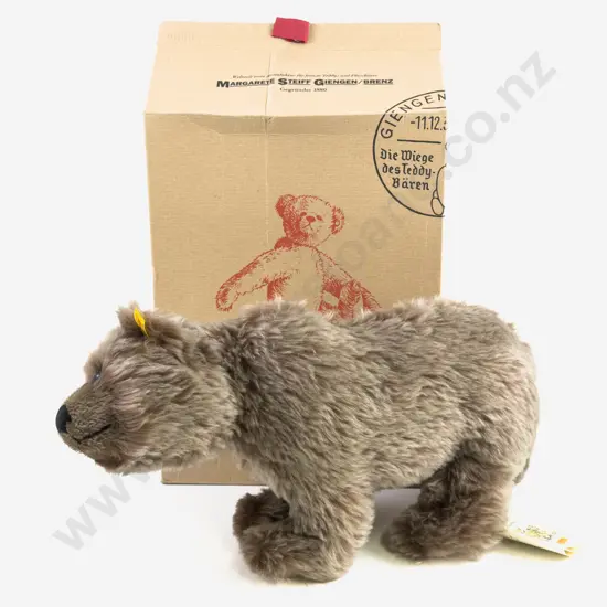 C1984 Boxed Steiff Replica of C1942 Grizzly Bear with Jointed Turning Head
