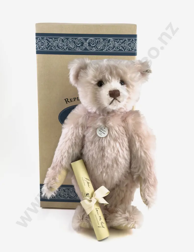 C1994 Original Boxed Steiff Replica of Rosé 48 1927 Teddy Bear Image 1++