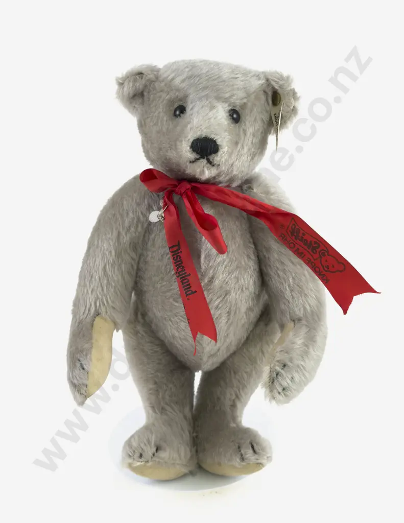 C1992 Steiff Disneyland Ltd Ed 192/2000 First Annual Tear Bear Classic Image 1++