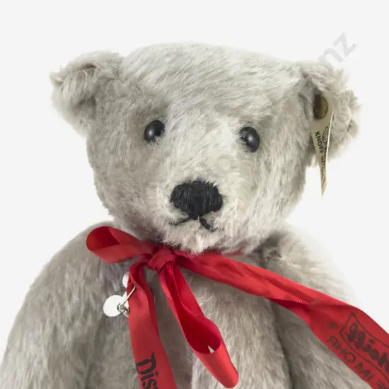 C1992 Steiff Disneyland Ltd Ed 192/2000 First Annual Tear Bear Classic