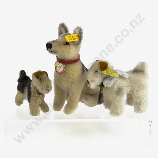 Three Vintage Steiff Animals - Schäferhund1936 with Foxy and another Terrier