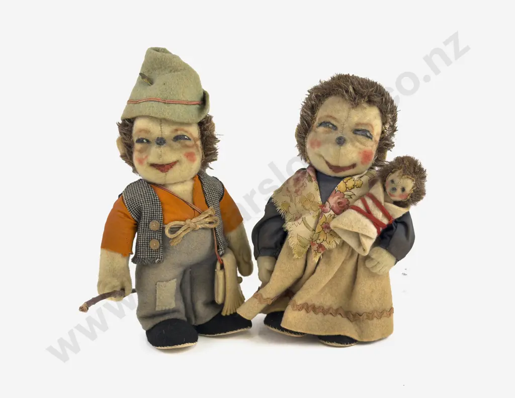 Vintage Steiff Type Hedghog Family all Felt Father and Mother with Baby Image 1++