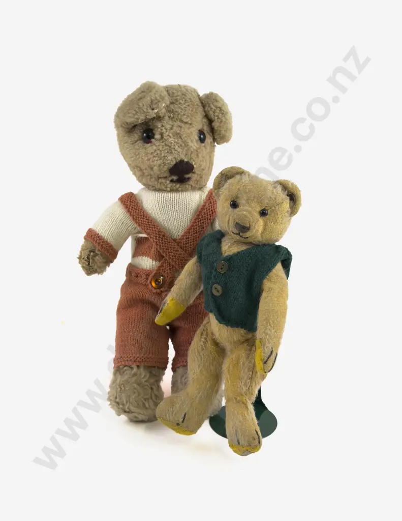 Two Vintage Teddy Bears Image 1++