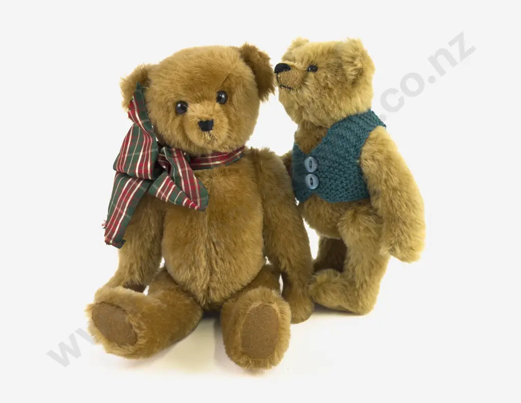 C1991 Edwardian Bears Wellington NZ Ltd Ed Teddy Bear and Original Teddy Bear Image 1++