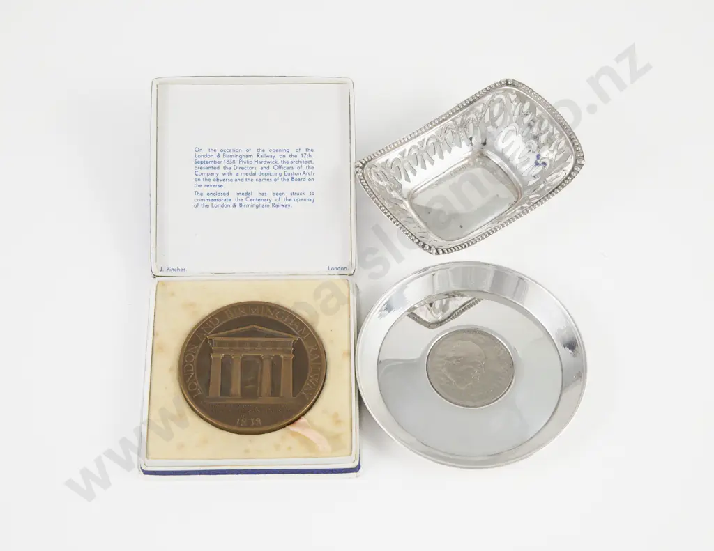 Edw VII Small S/S Bon Bon Dish Image 1++