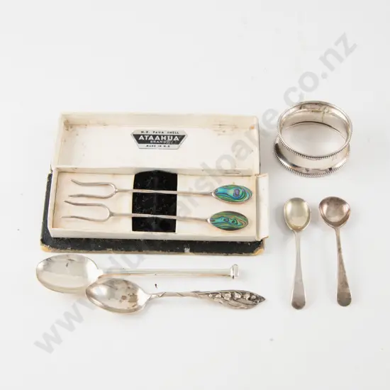 Boxed Pair Ataahua NZ S/S & Paua Shell Pickle Forks Etc