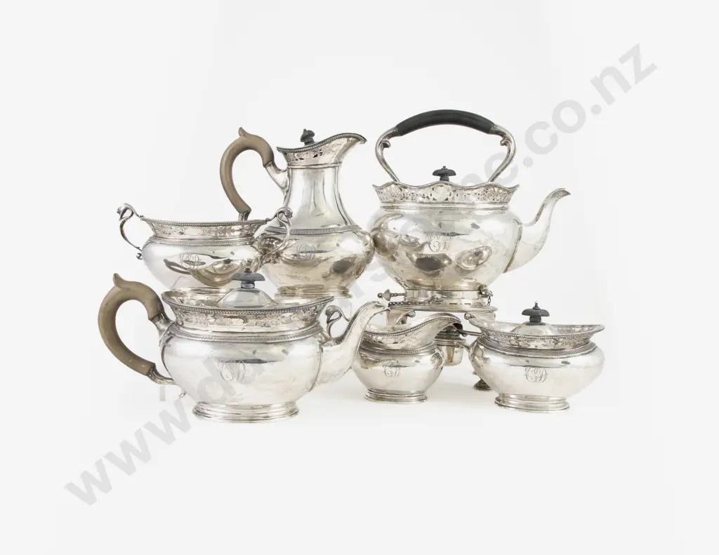 An Attractive Geo V S/S 6 Piece Teaset by Elkington & Co Image 1++