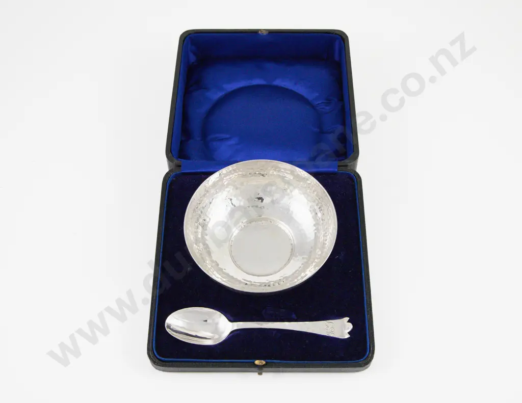 Boxed Edw VII S/S Arts & Crafts Christening Bowl & Spoon Image 1++