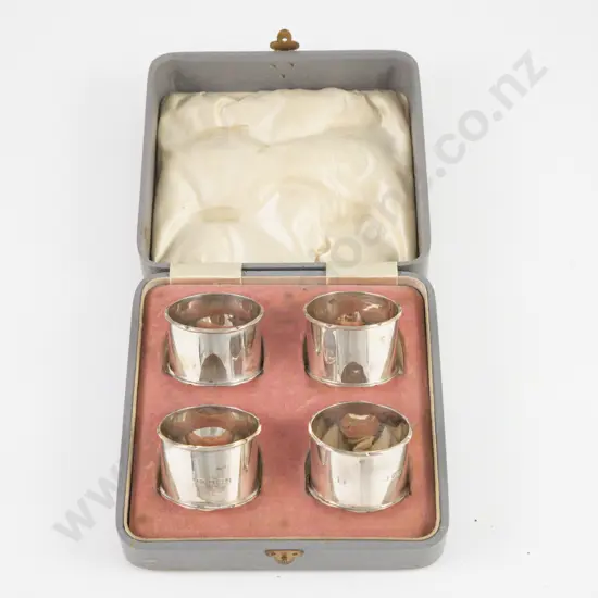 Cased Set Of 4 Geo V S/S Napkin Rings
