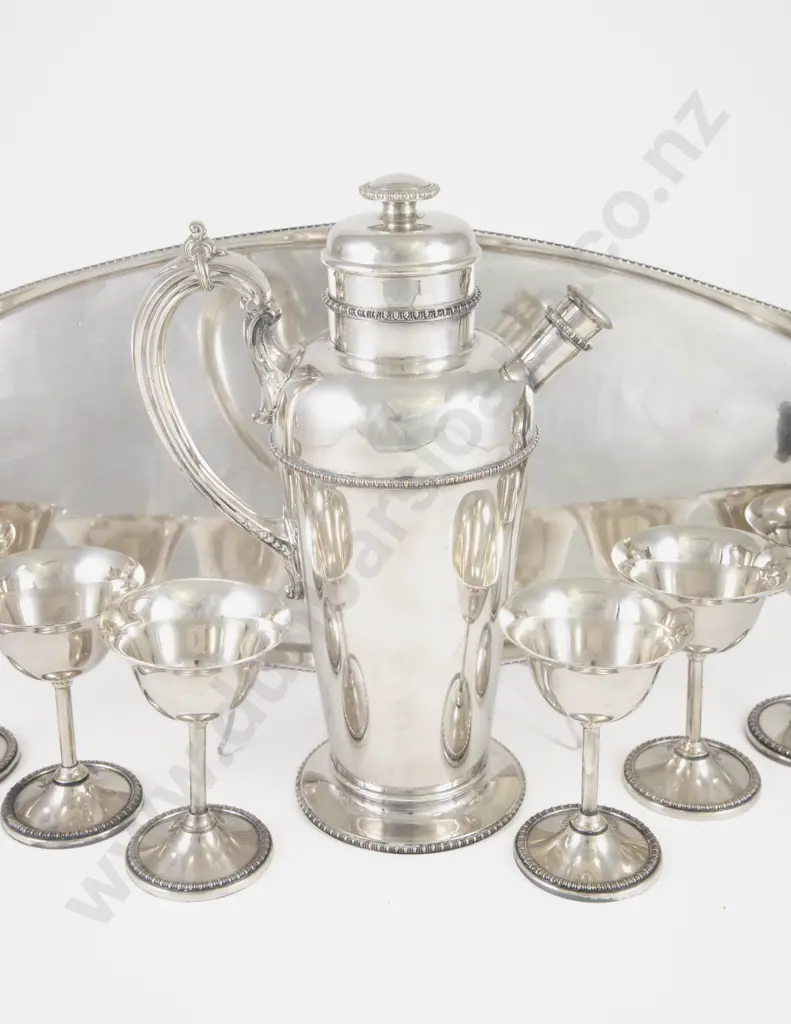 An Elegant 8 Piece S/P Cocktail Set by F. R & Co Ltd Image 1++
