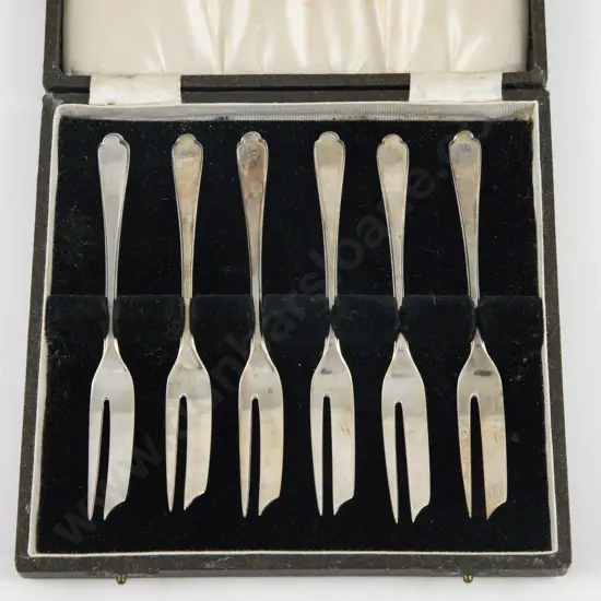 Cased Set Of 6 Geo V S/S Cake Forks by Walker & Hall
