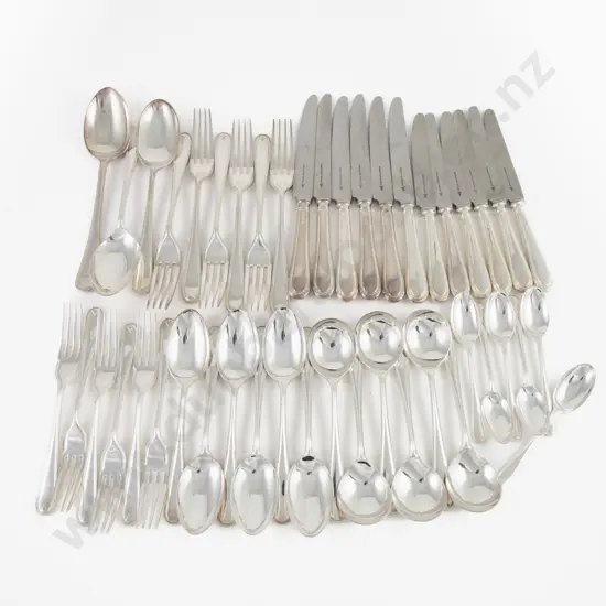 Walker & Hall 44 Piece S/S Suite Of Cutlery