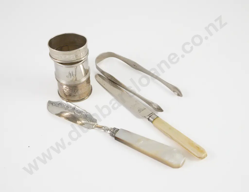 Pair Geo III S/S Sugar Tongs Image 1++