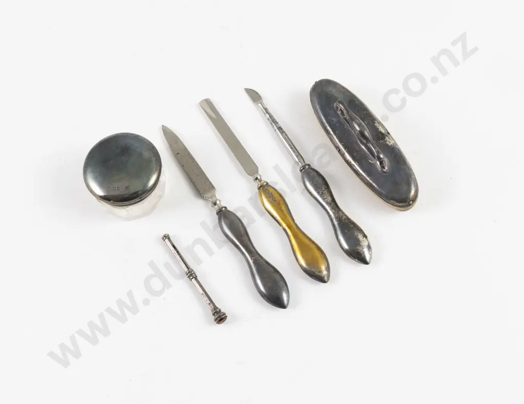5 S/S Vanity Items Image 1++
