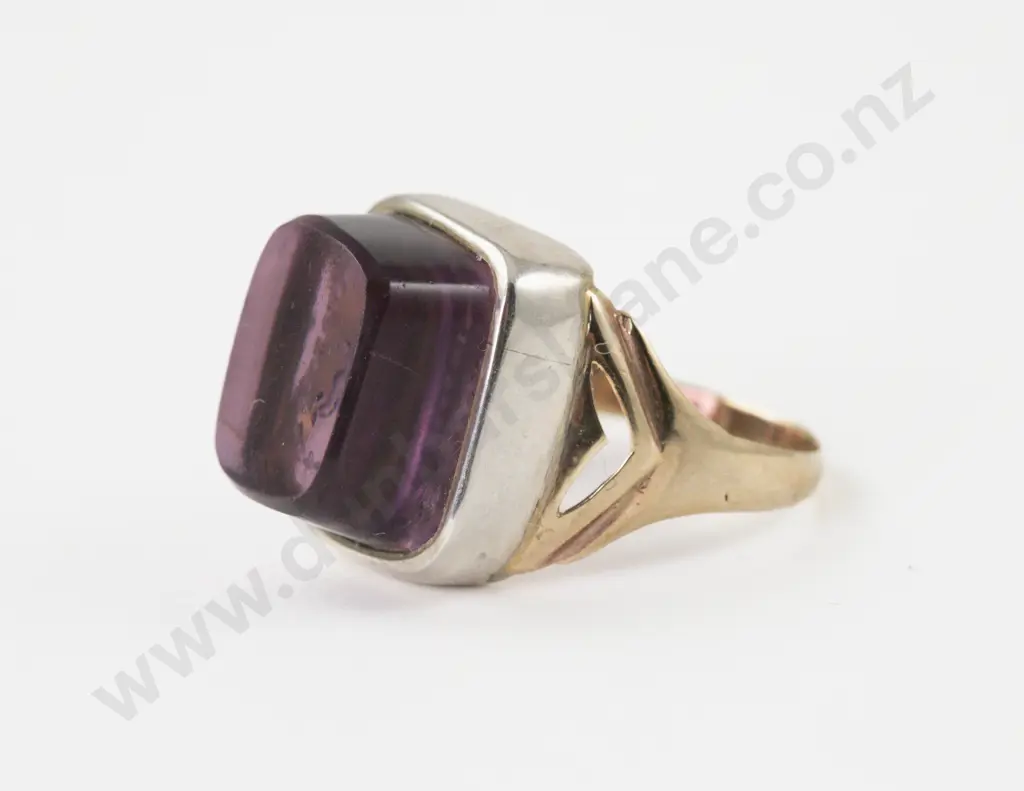 9ct and S/S Amethyst Signet/Seal Ring Image 1++