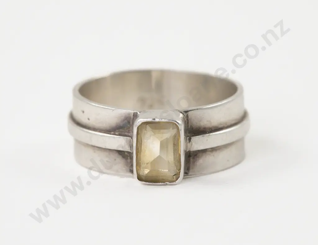 S/S Single Stone Citrine Fancy Band Ring Image 1++
