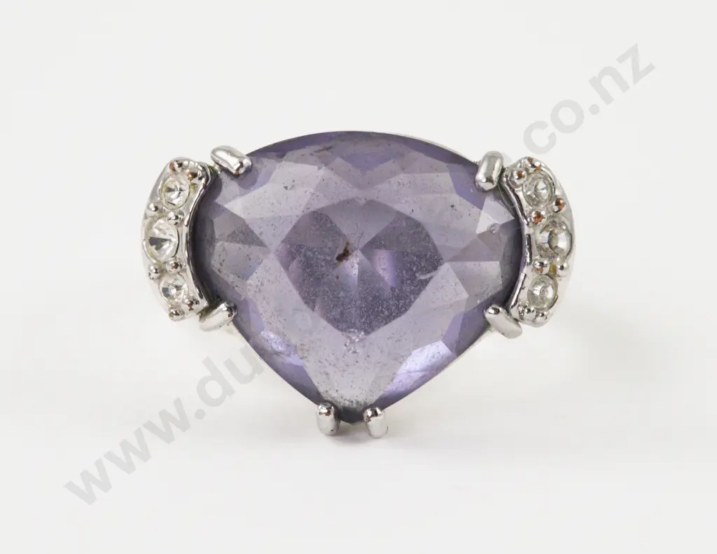 Swarovski Crystal Heart Shape Dress Ring Image 1++