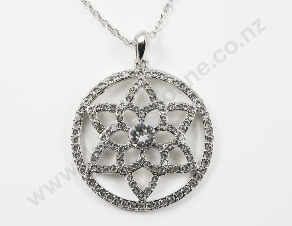 Luxcraft Jewellery Circular Swarovski Crystal Floral Pendant on Neck Chain Image 1++